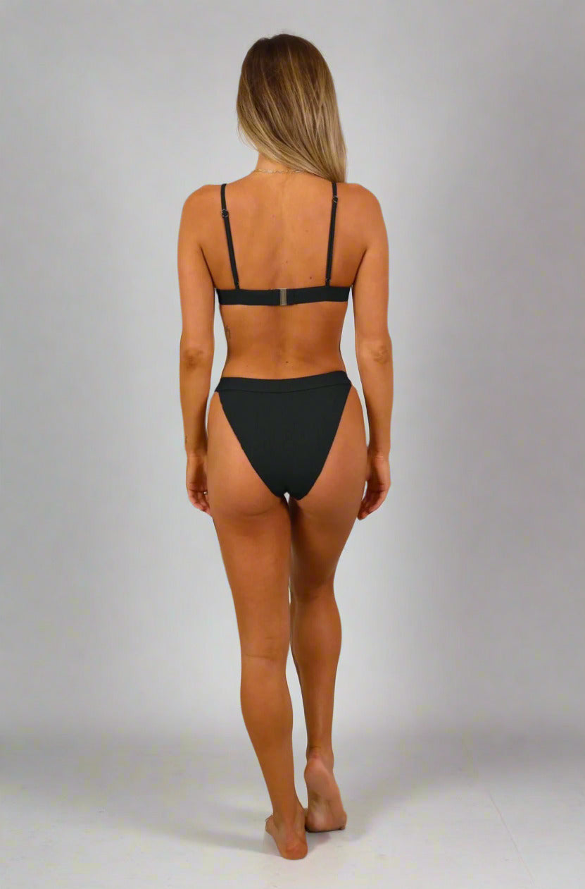 The Ariana ribbed two piece bikini set are known for their durability and function with adjustable straps,removable padding and a secure back clasp attachment. Shop Women's Swimwear. Women's Bikinis and swimsuits. Ribbed Swimwear. Free Shipping on Australian Orders over $100. Free Shipping to New Zealand on orders over $180. Afterpay Available. Shipping Worldwide.